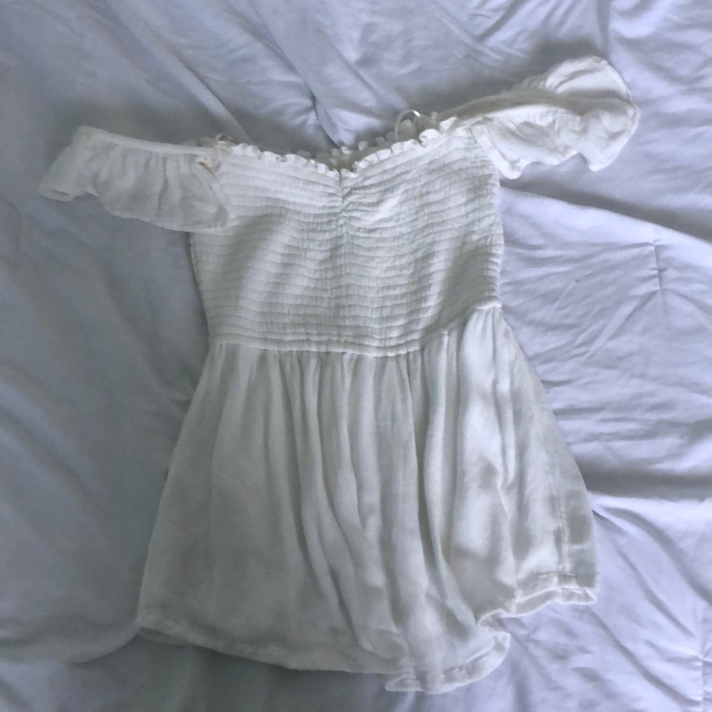 HOLLISTER WHITE TANK